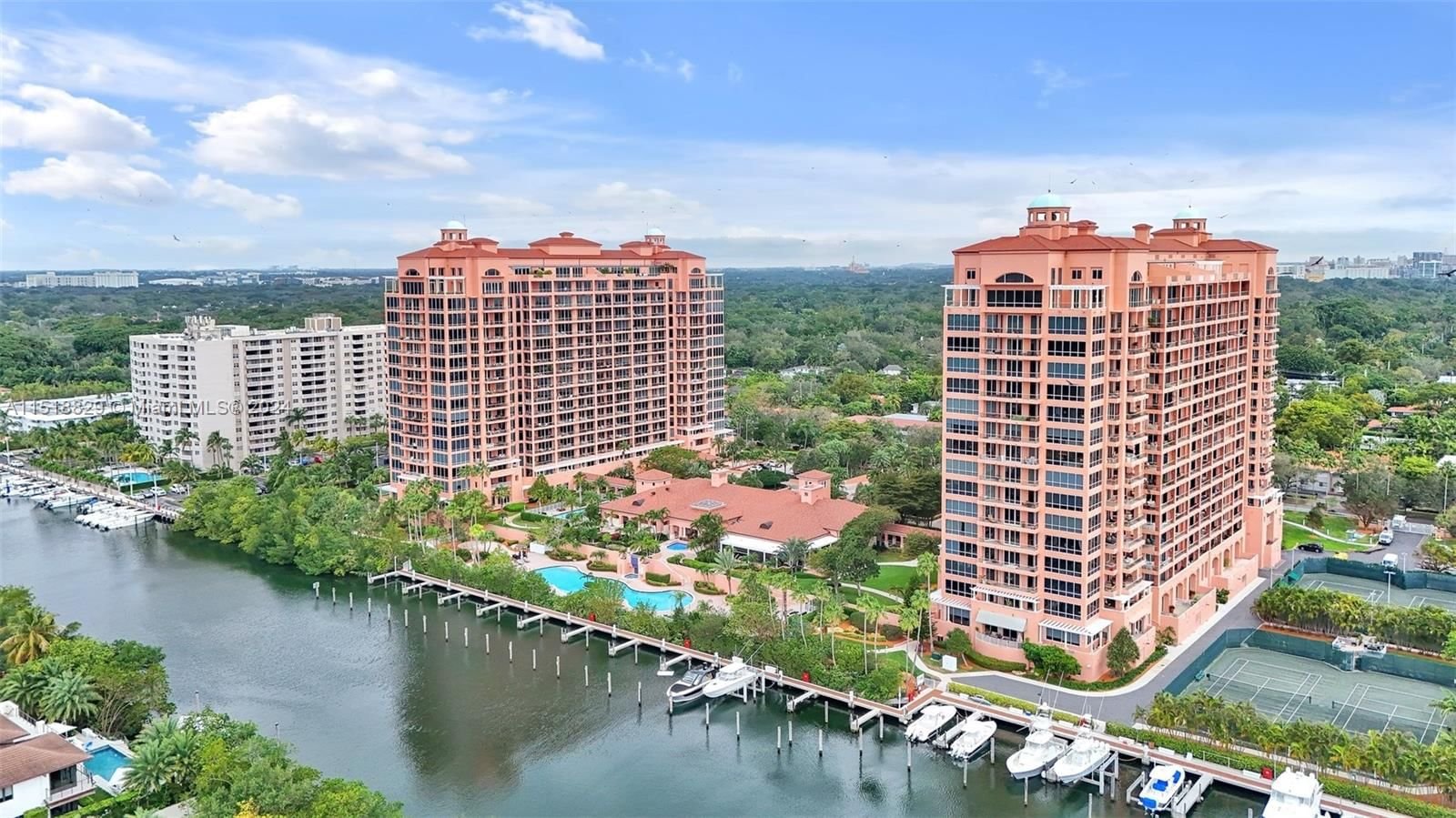 Real estate property located at 60 Edgewater Dr #9H, Miami-Dade County, THE GABLES CONDO, Coral Gables, FL