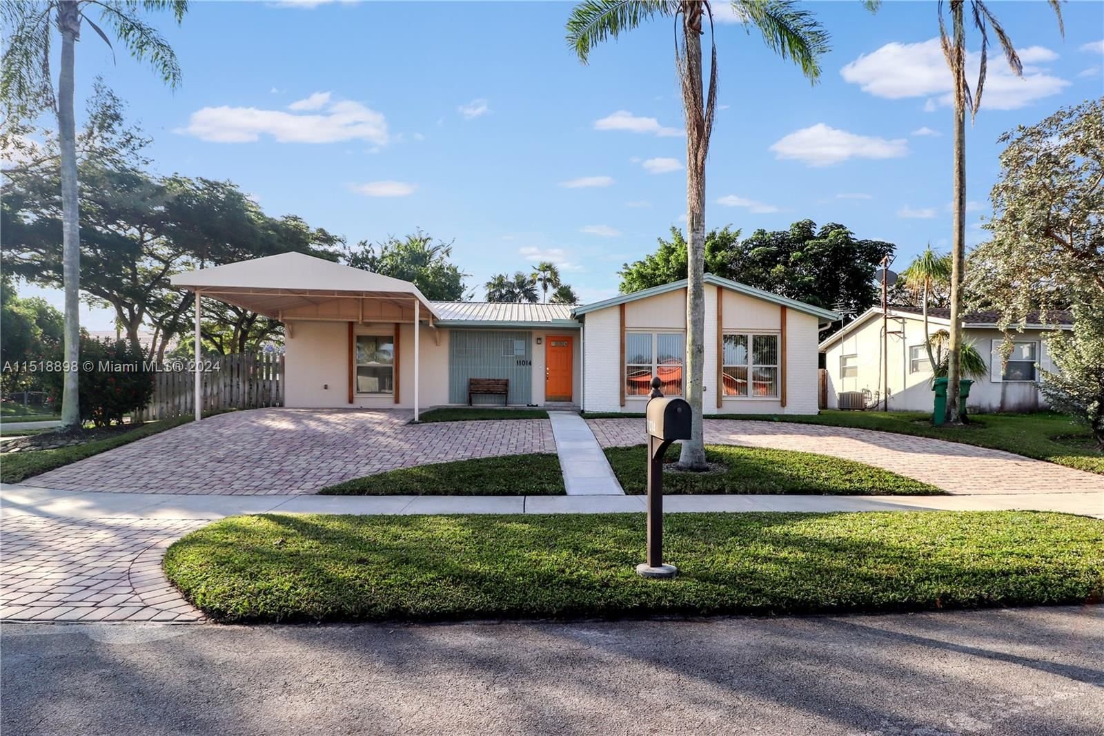 Real estate property located at 11014 159th Ter, Miami-Dade County, FAIRWAY ESTATES SEC 7, Miami, FL