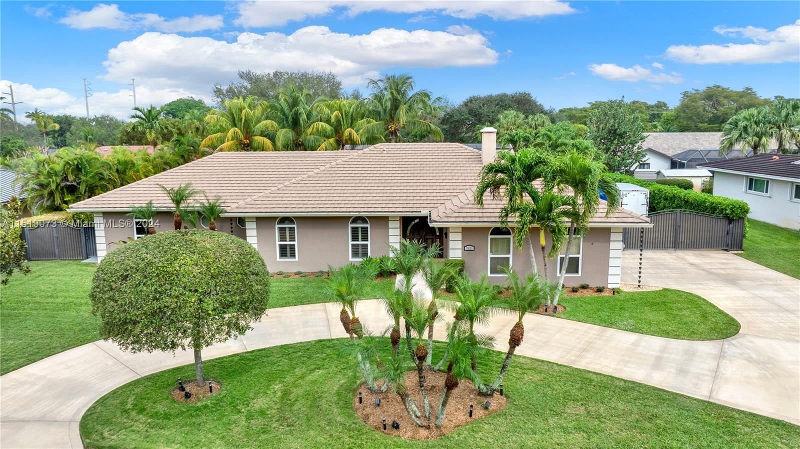 Real estate property located at 7421 145th Ter, Miami-Dade County, KINGS BAY PINES, Palmetto Bay, FL