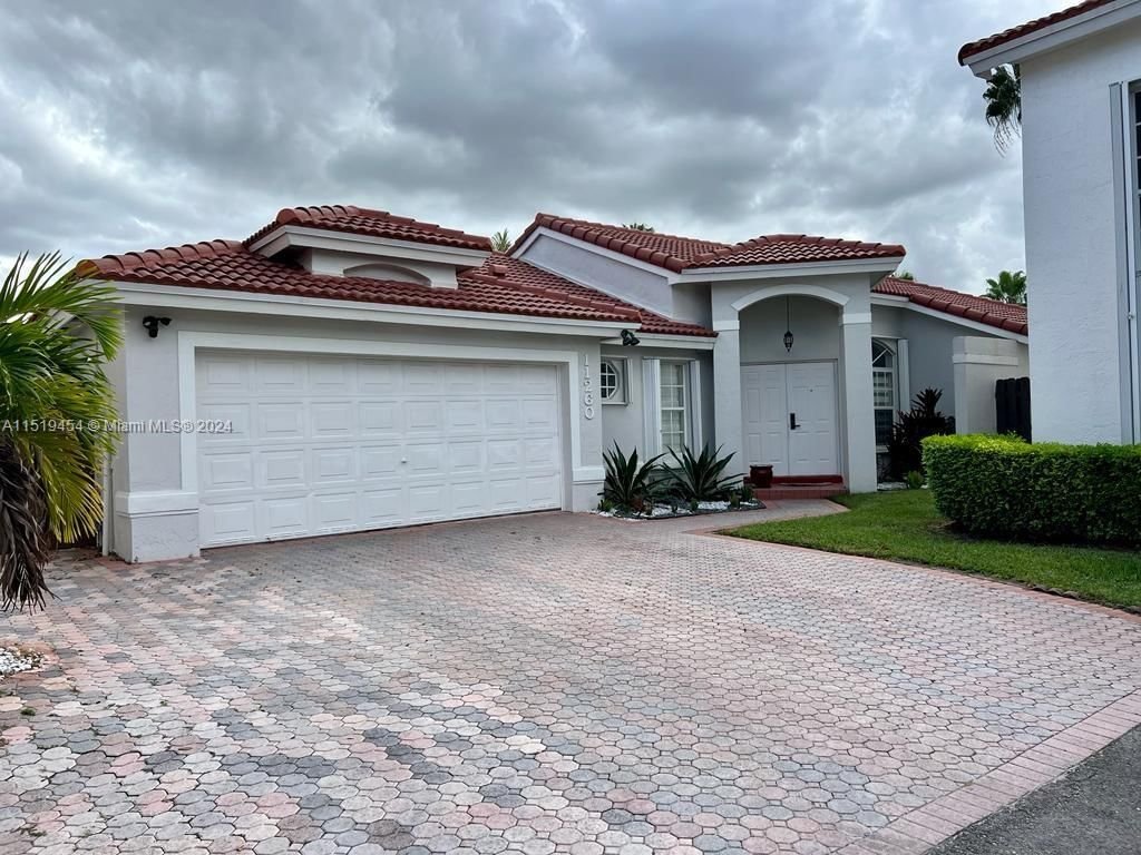 Real estate property located at 11260 58th Ter, Miami-Dade County, DORAL ISLES CAYMAN, Doral, FL