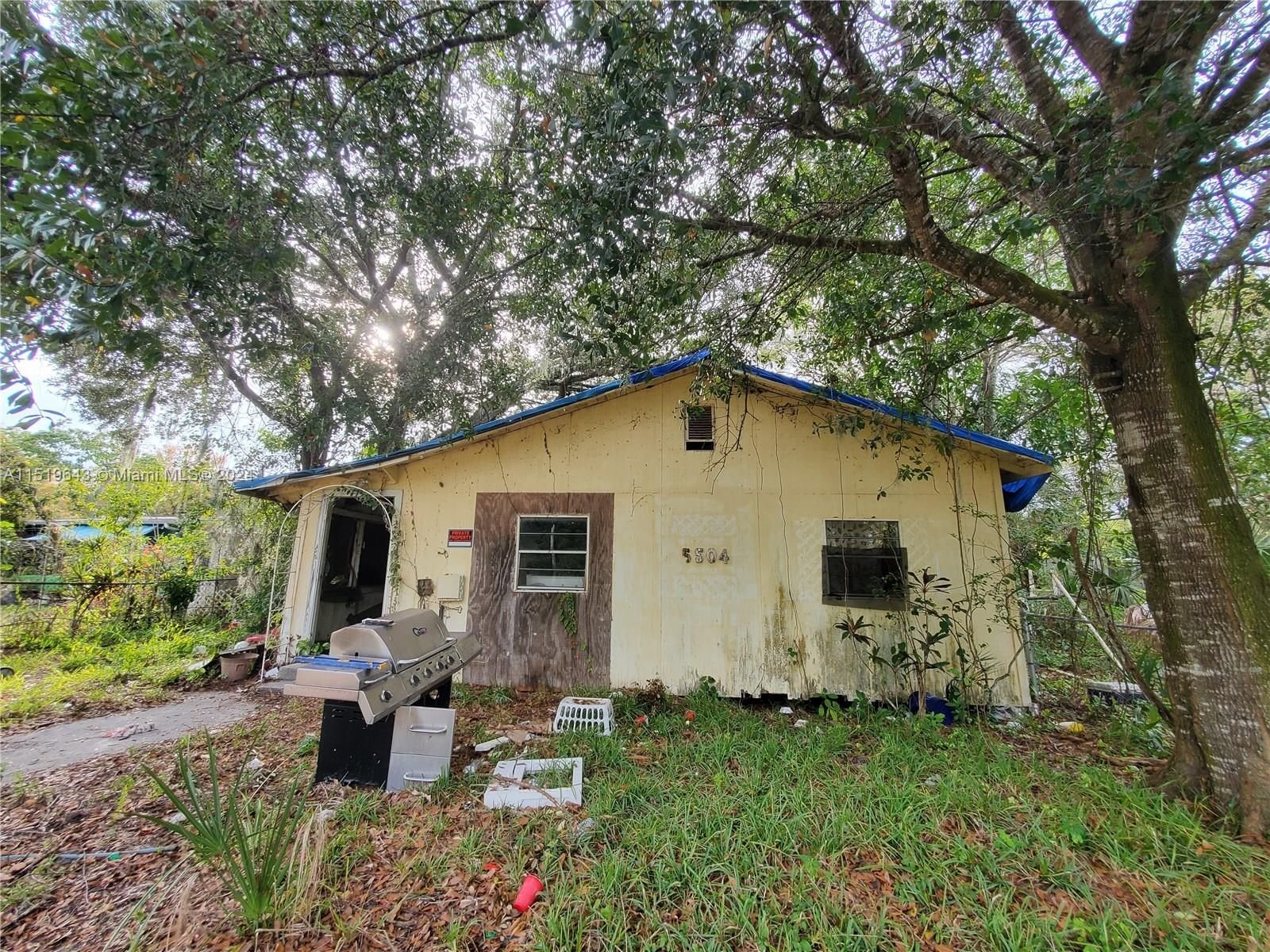 Real estate property located at 5504 12th St E, Manatee County, N/A, Bradenton, FL