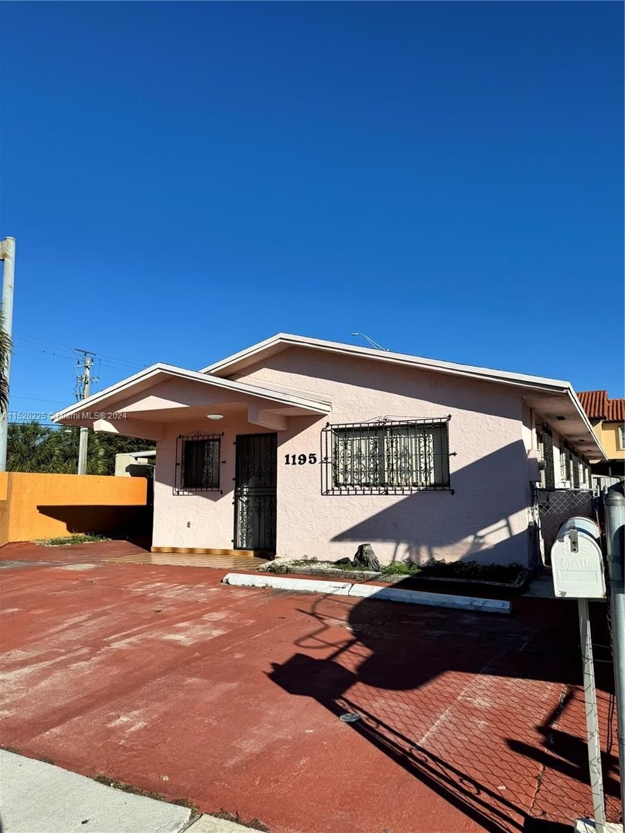 Real estate property located at 1195 40th Pl, Miami-Dade County, MANGO HILL REPLAT, Hialeah, FL