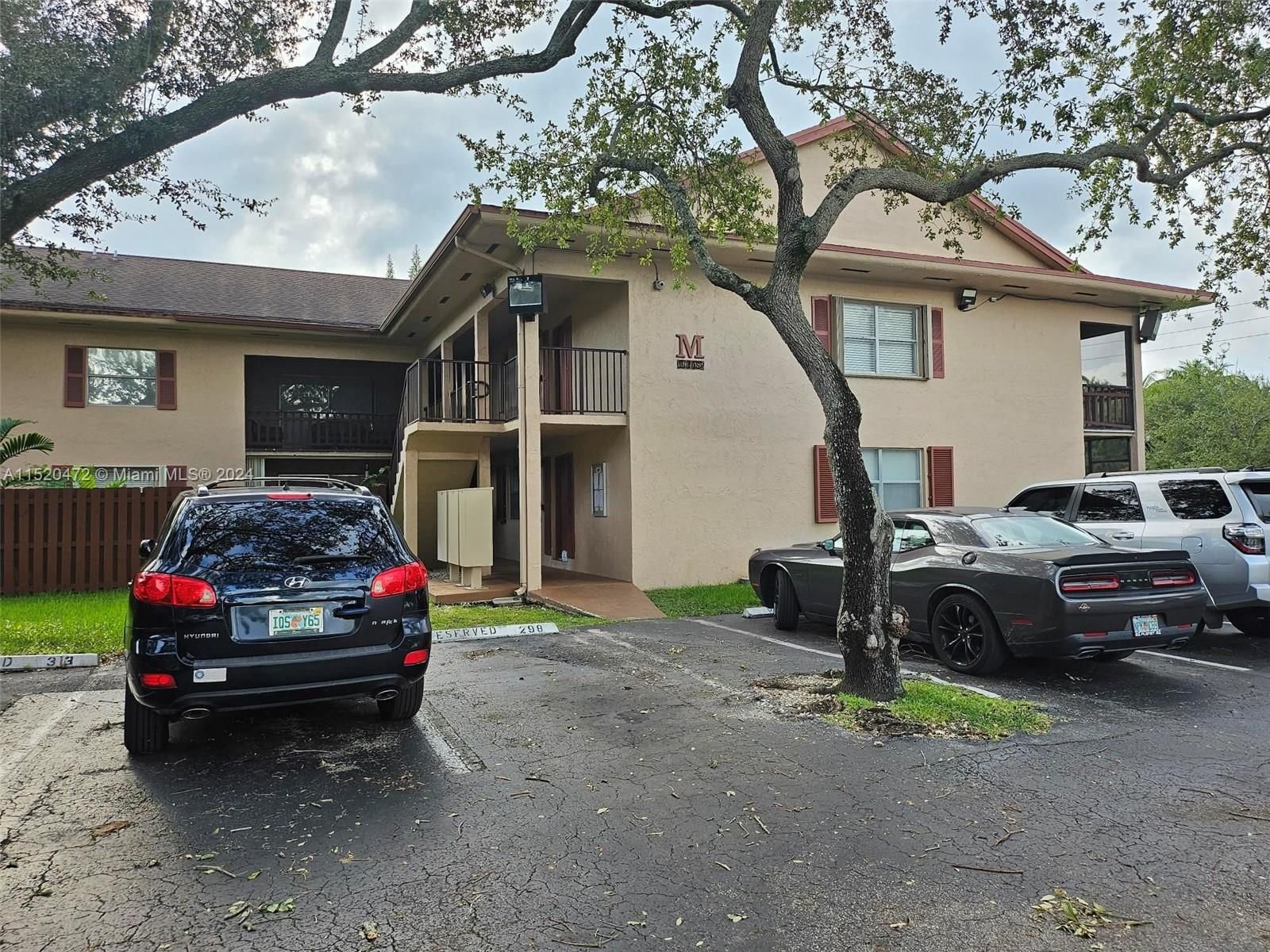 Real estate property located at 11291 88th St #204M, Miami-Dade County, PINE GROVE CONDO, Miami, FL
