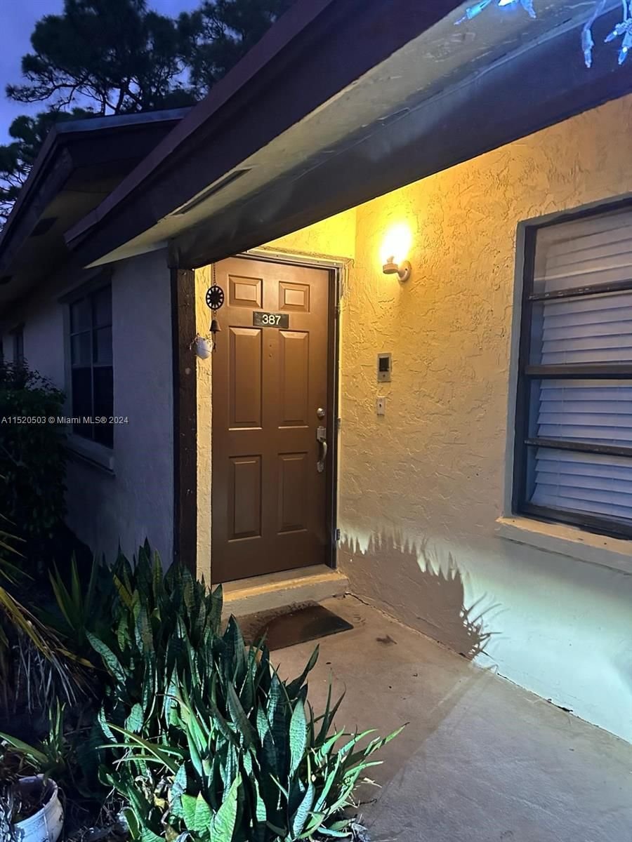 Real estate property located at 387 Glenwood Dr #387, Palm Beach County, GLENWOOD VILLAGE CONDO, West Palm Beach, FL
