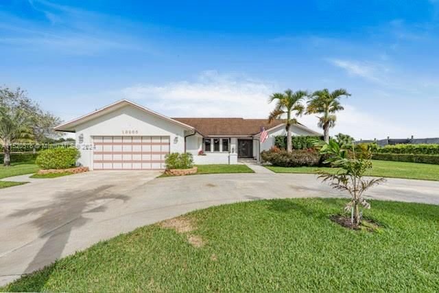 Real estate property located at 18285 216th St, Miami-Dade County, Redland, Miami, FL