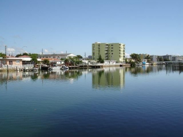 Real estate property located at , Miami-Dade County, WATERWAY PLAZA, Miami Beach, FL