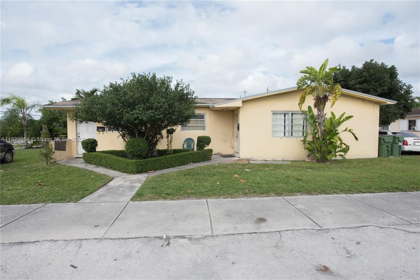 Real estate property located at 1101&1103 14th Ave, Miami-Dade County, REDONDO, Homestead, FL