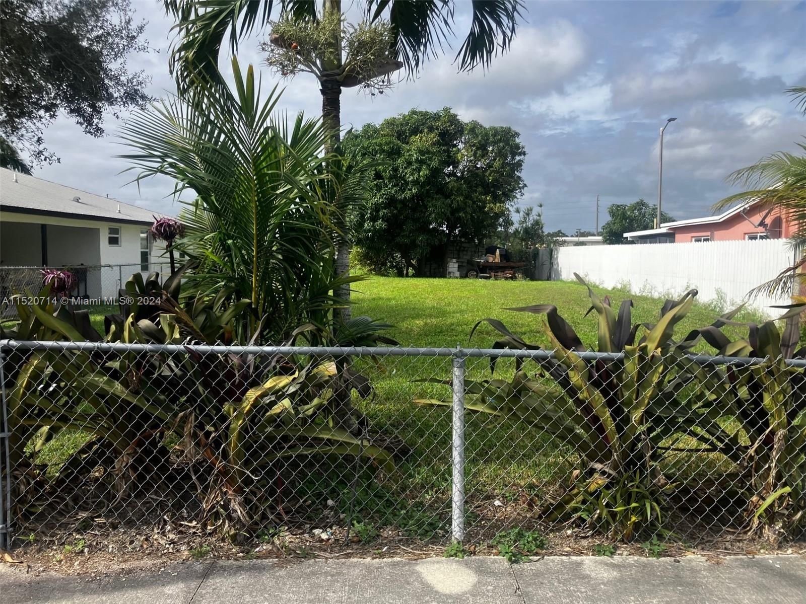 Real estate property located at 640 12th Ave, Miami-Dade County, ROOSEVELT HOMESITES, Homestead, FL