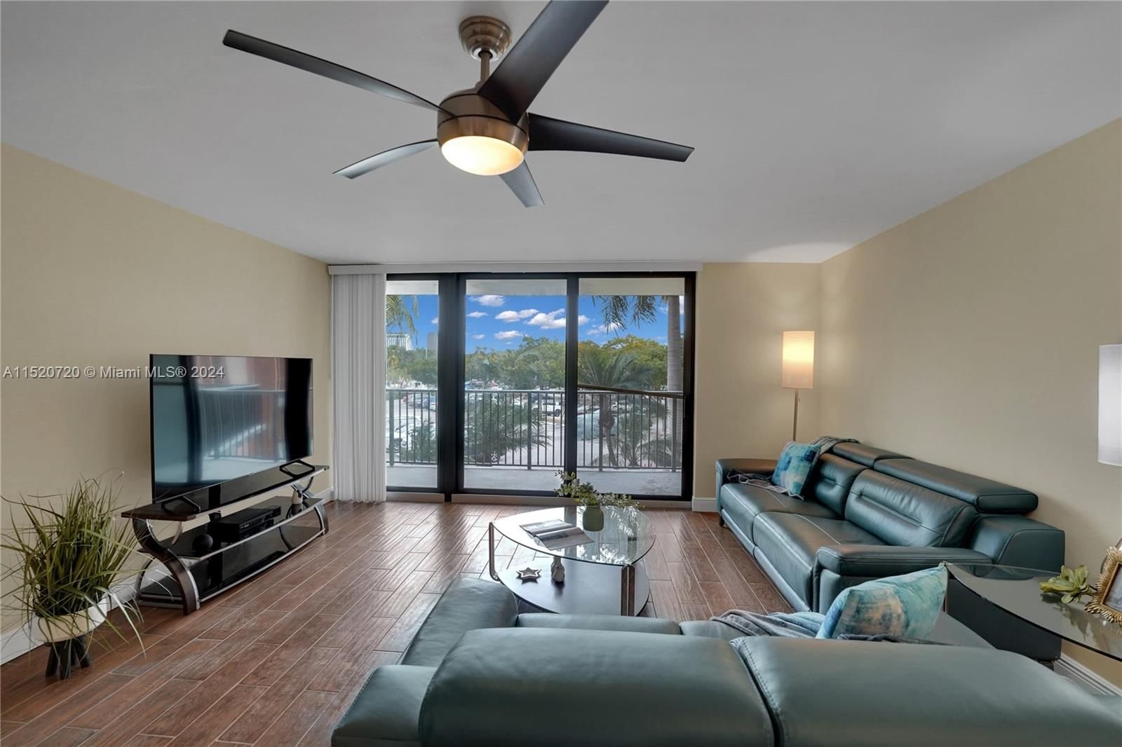 Real estate property located at 1101 River Reach Dr #206, Broward County, RIVER REACH CONDOMINIUM I, Fort Lauderdale, FL