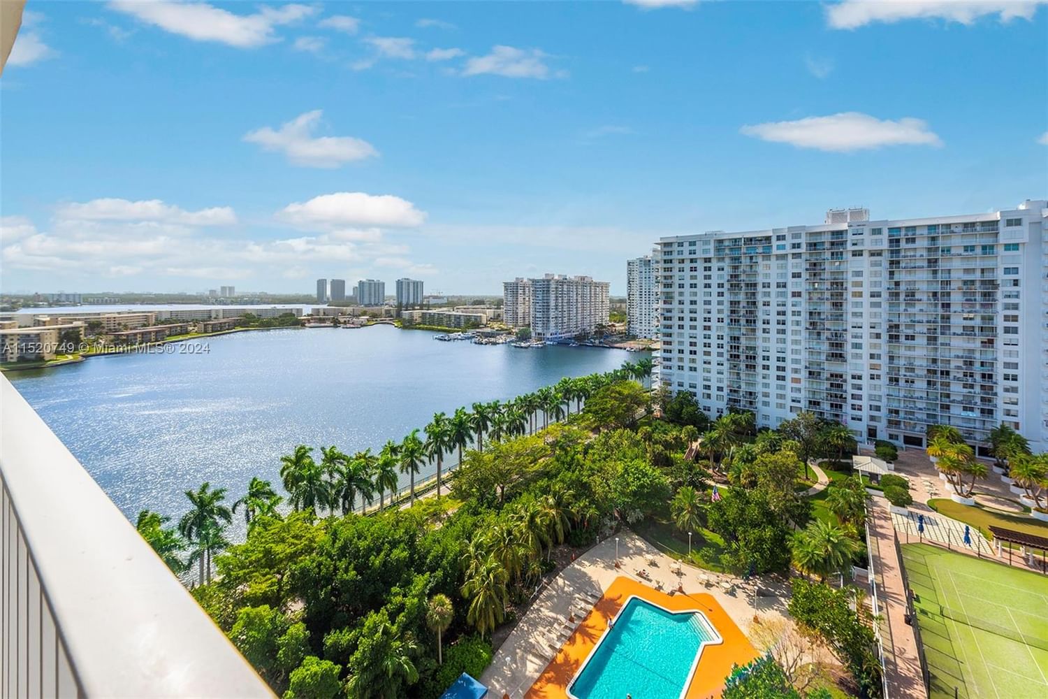 Real estate property located at 2851 183rd St #1608E, Miami-Dade County, ADMIRALS PORT CONDO WEST, Aventura, FL