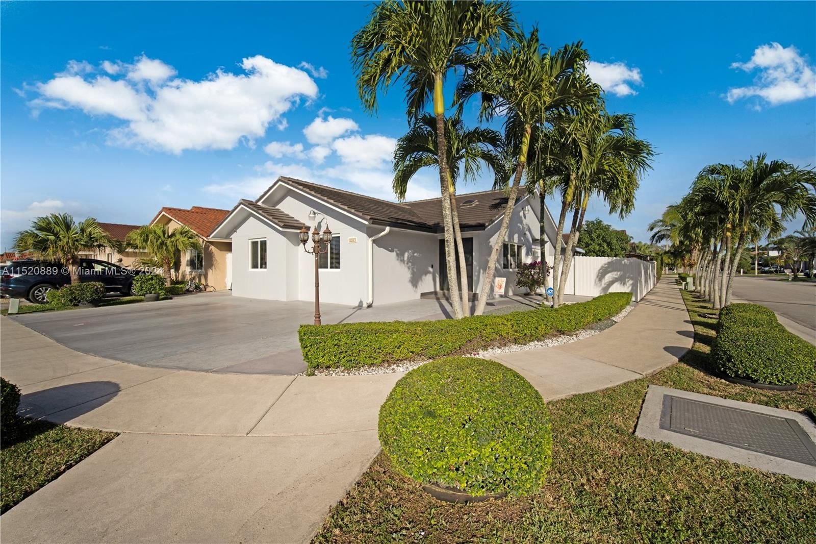 Real estate property located at 1285 141st Ave, Miami-Dade County, ALJURA SUB, Miami, FL