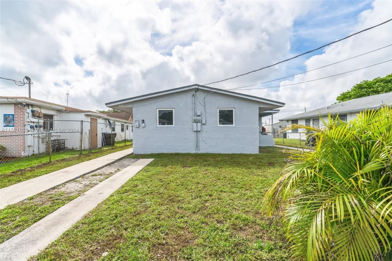Real estate property located at 5712 Mayo St, Broward County, WEST CARVER RANCHES ADD N, Hollywood, FL