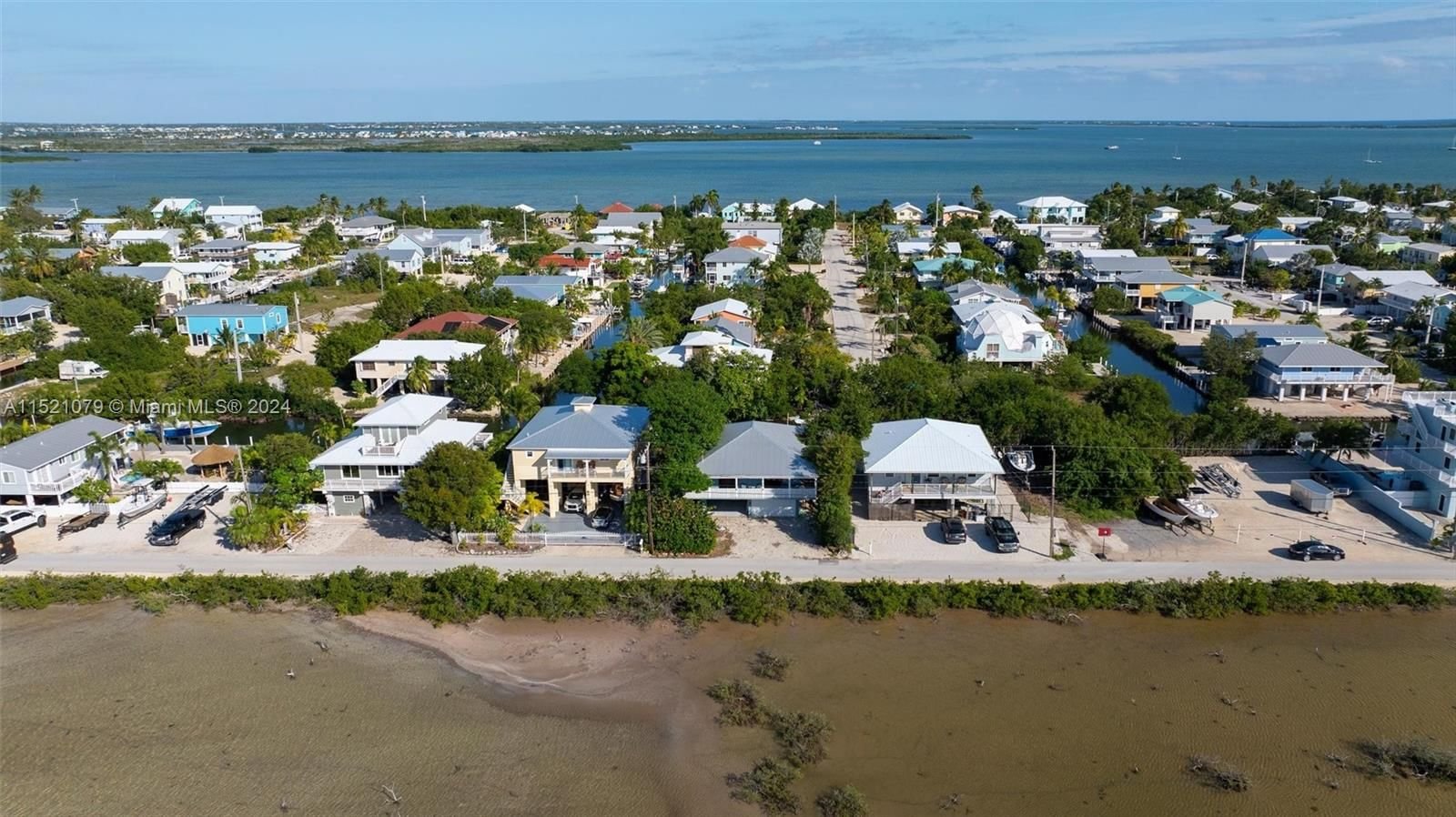 Real estate property located at 663 Indies Rd, Monroe County, BREEZESWEPT BEACH ESTS, Big Pine, FL