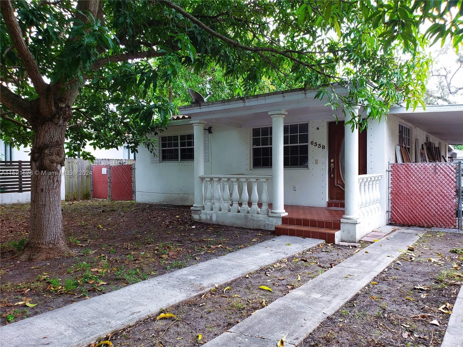 Real estate property located at 6338 41st St, Miami-Dade County, BIRD ROAD ESTATES, South Miami, FL