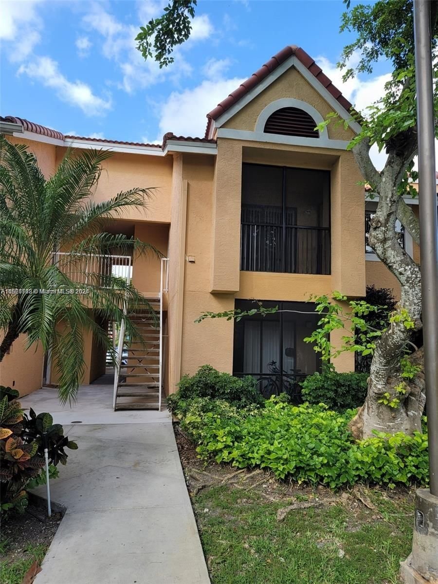 Real estate property located at 15560 104th Ter #6211, Miami-Dade County, BISCAYNE BEACH CLUB CONDO, Miami, FL