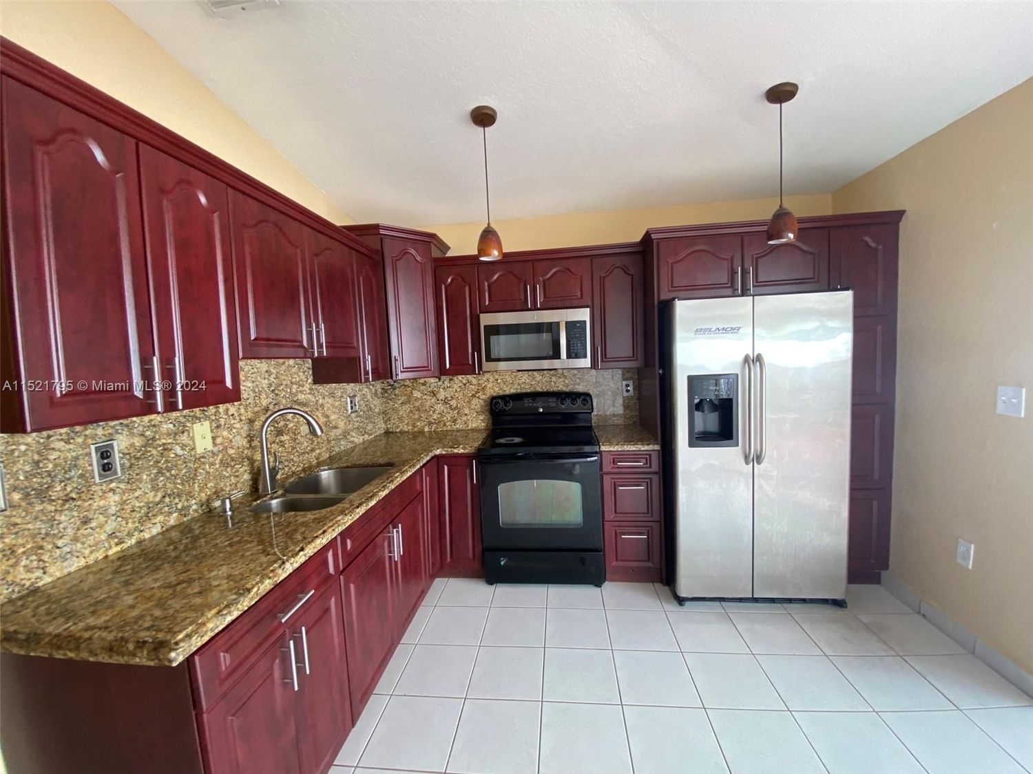 Real estate property located at 7080 35th Ave #127, Miami-Dade County, WESTVIEW VILLAS-I CONDO, Hialeah, FL