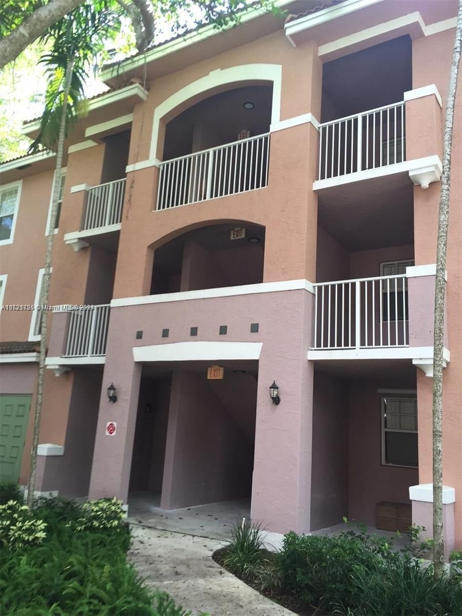 Real estate property located at 6866 Sample Rd #6866, Broward County, CYPRESS POINTE AT CORAL S, Coral Springs, FL