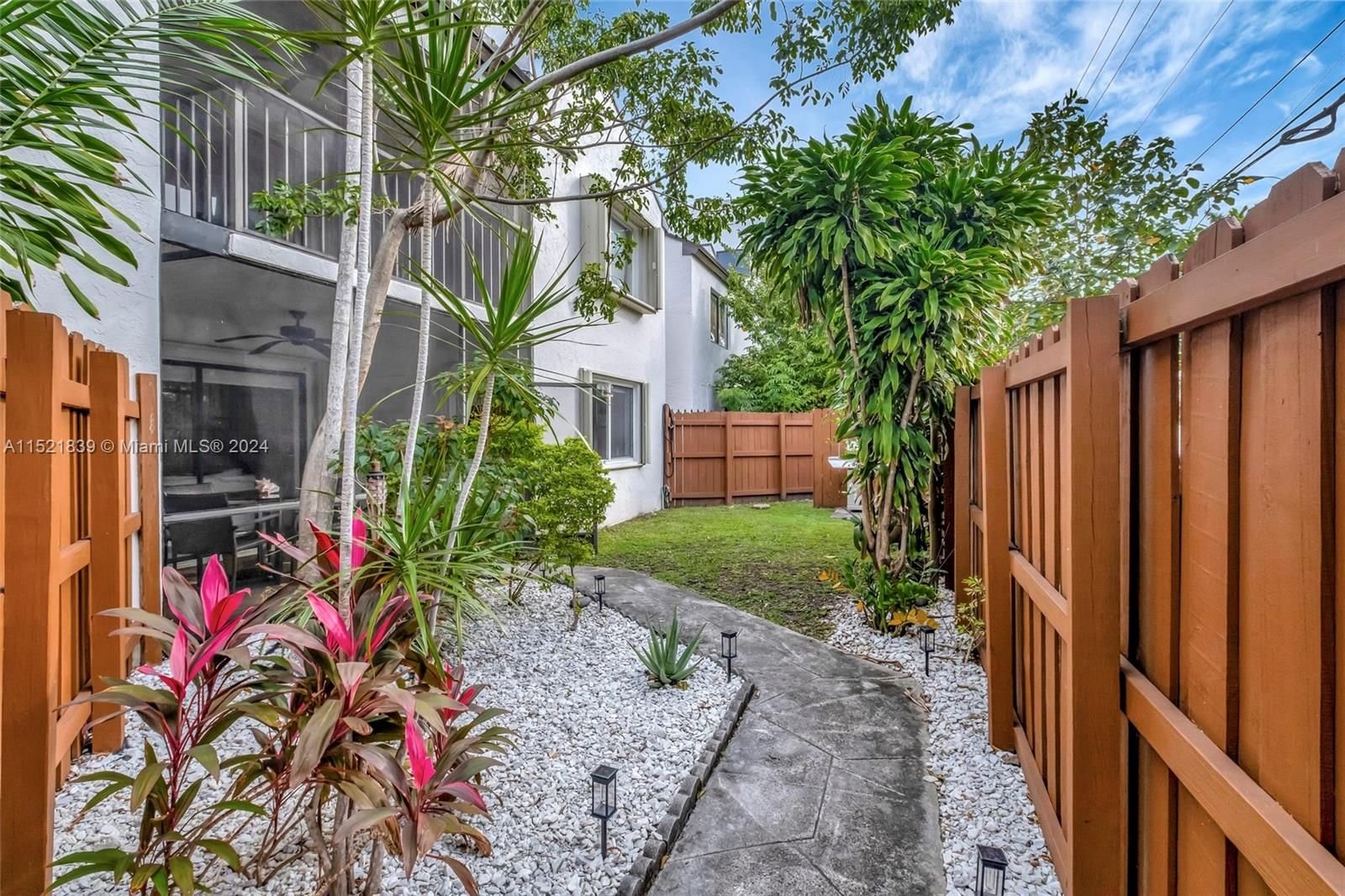 Real estate property located at 2983 Bird Ave #4, Miami-Dade County, TIGERS TEN CONDO, Miami, FL
