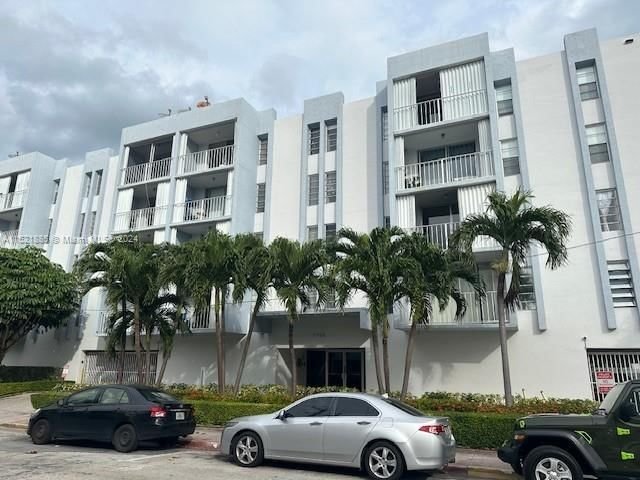 Real estate property located at 7705 Abbott Ave #505, Miami-Dade County, BRISAS DEL MAR CONDO, Miami Beach, FL