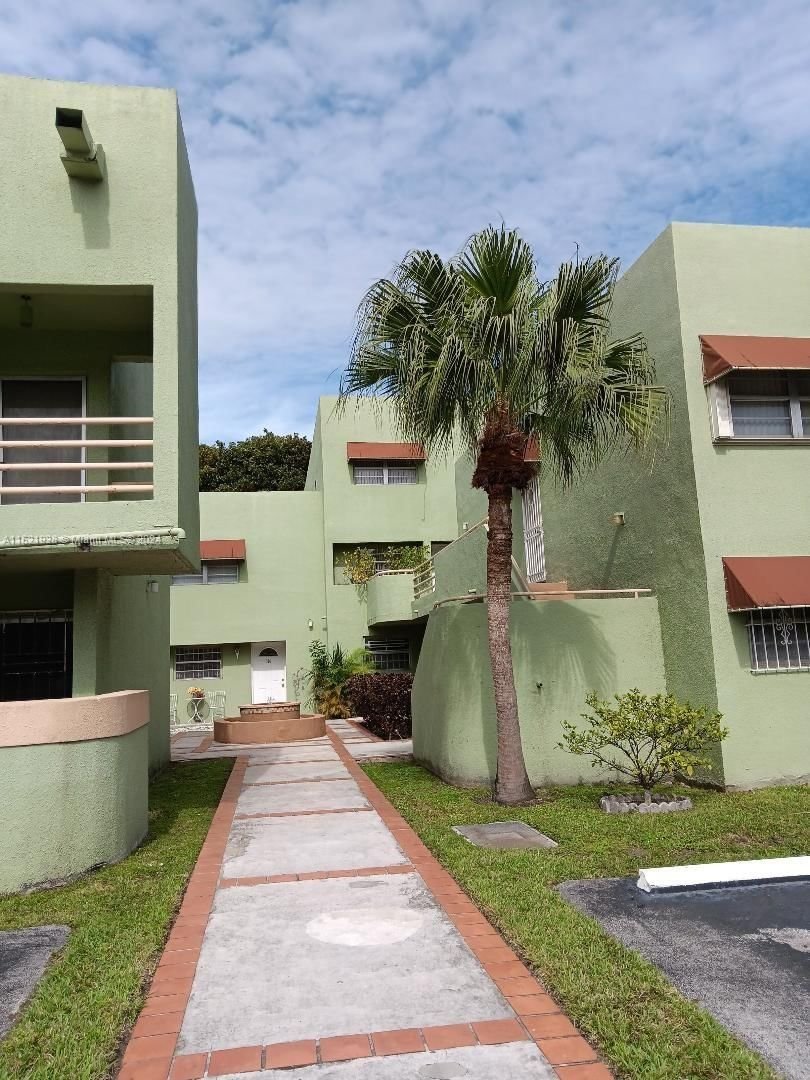 Real estate property located at 11183 7th St #202-20, Miami-Dade County, PATIO WEST ONE CONDO, Miami, FL