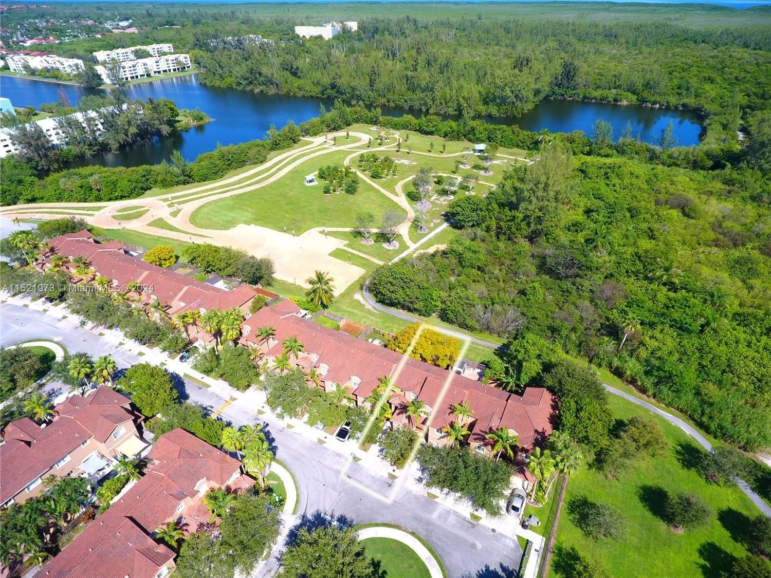 Real estate property located at 21485 85th Ave #21485, Miami-Dade County, SANTA BARBARA 1ST ADDN, Cutler Bay, FL