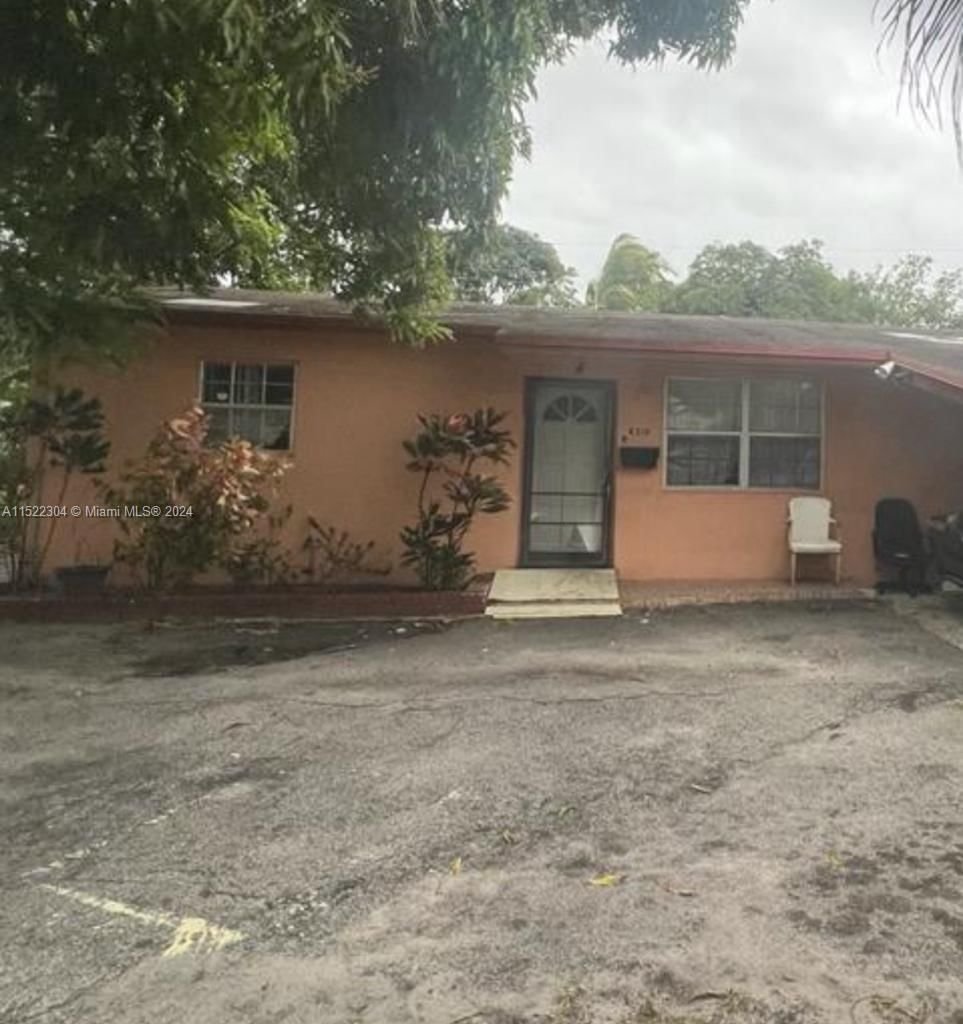 Real estate property located at 4310 33rd St, Broward County, LAUDERDALE LAKES WEST GAT, Lauderdale Lakes, FL