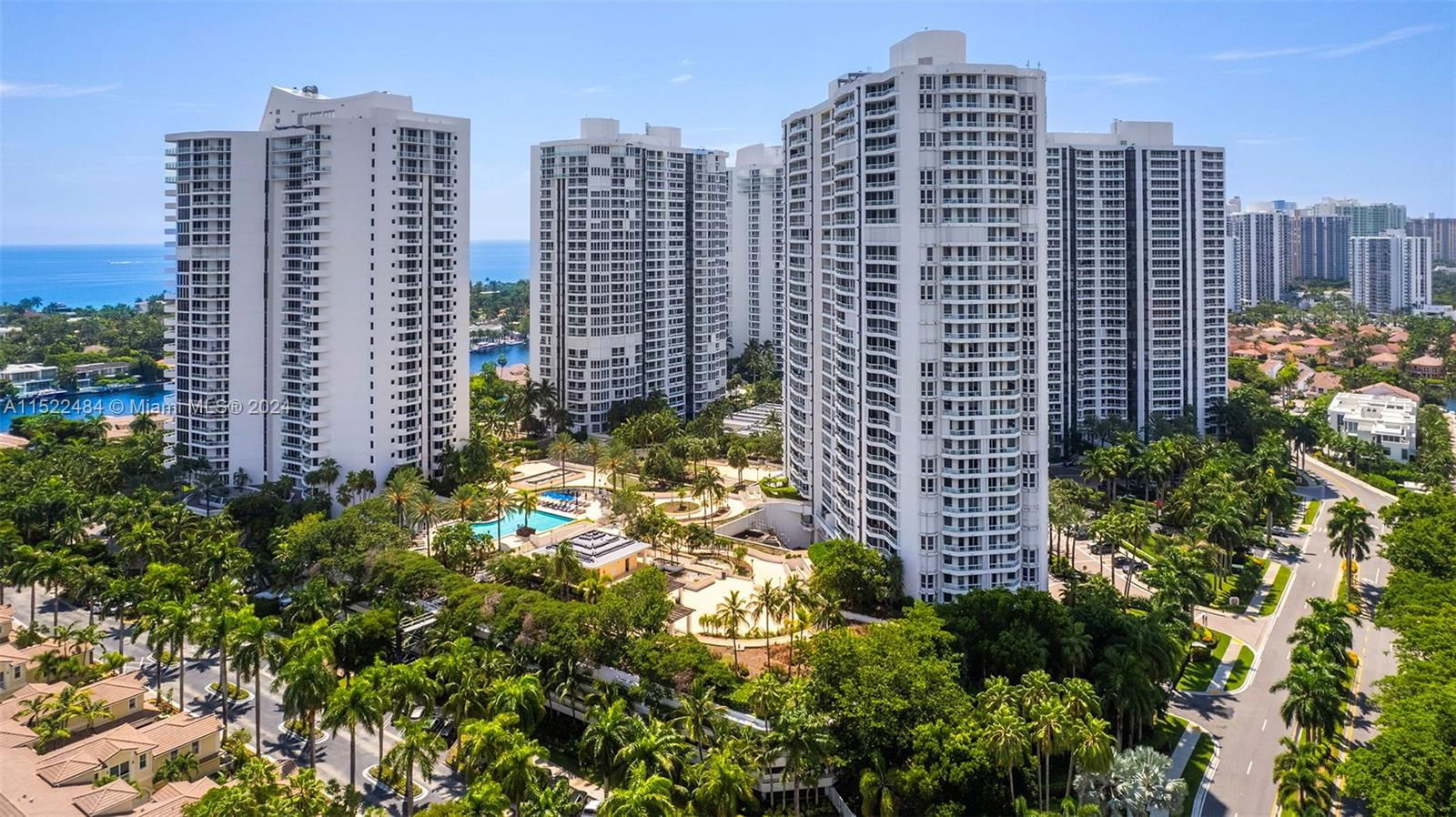 Real estate property located at 21205 Yacht Club Dr #2810, Miami-Dade County, NORTH TOWER AT THE POINT, Aventura, FL