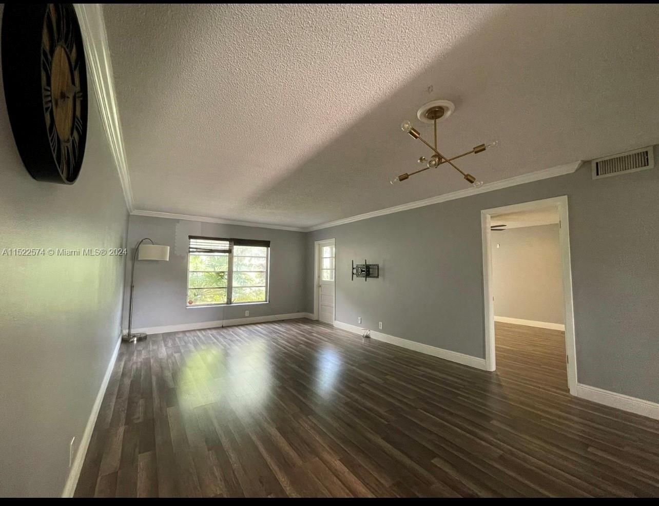 Real estate property located at 8121 SW 24 th Ct #104, Broward County, ARROWHEAD, Davie, FL