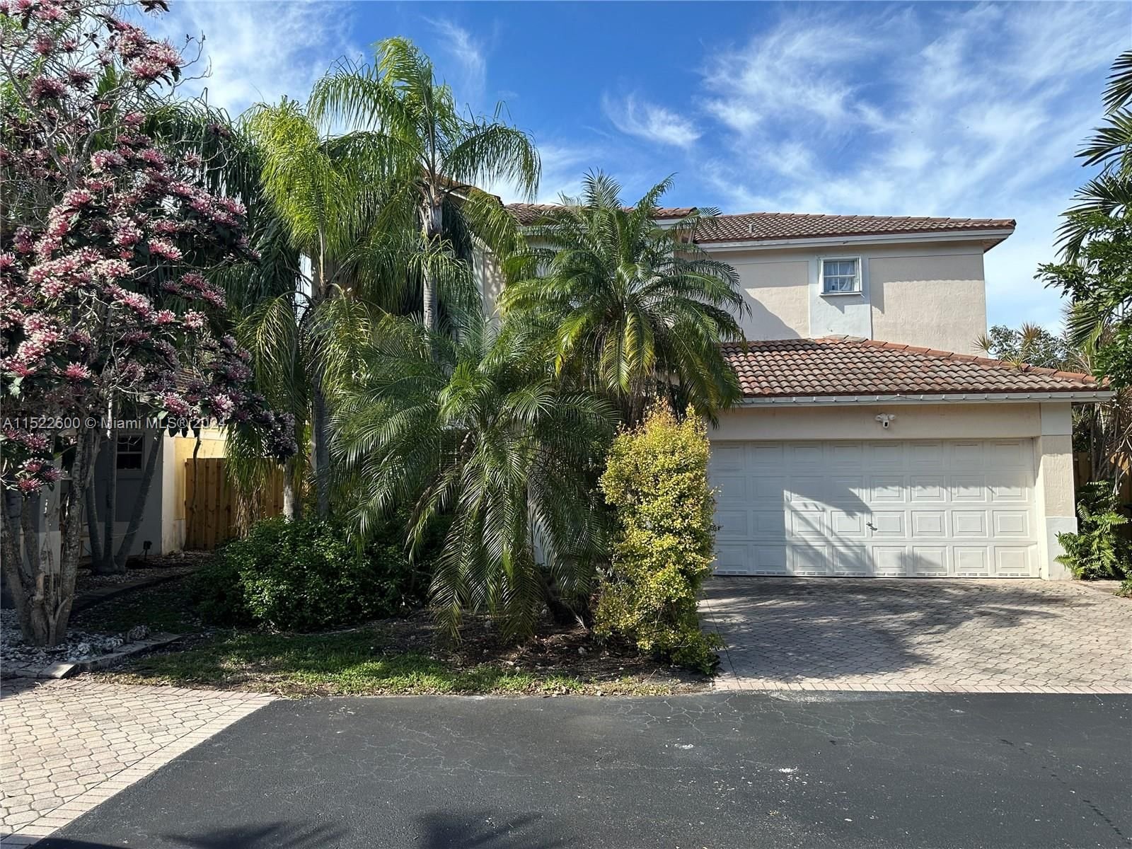 Real estate property located at 21456 90th Pl, Miami-Dade County, LAKES BY THE BAY SEC 8, Cutler Bay, FL