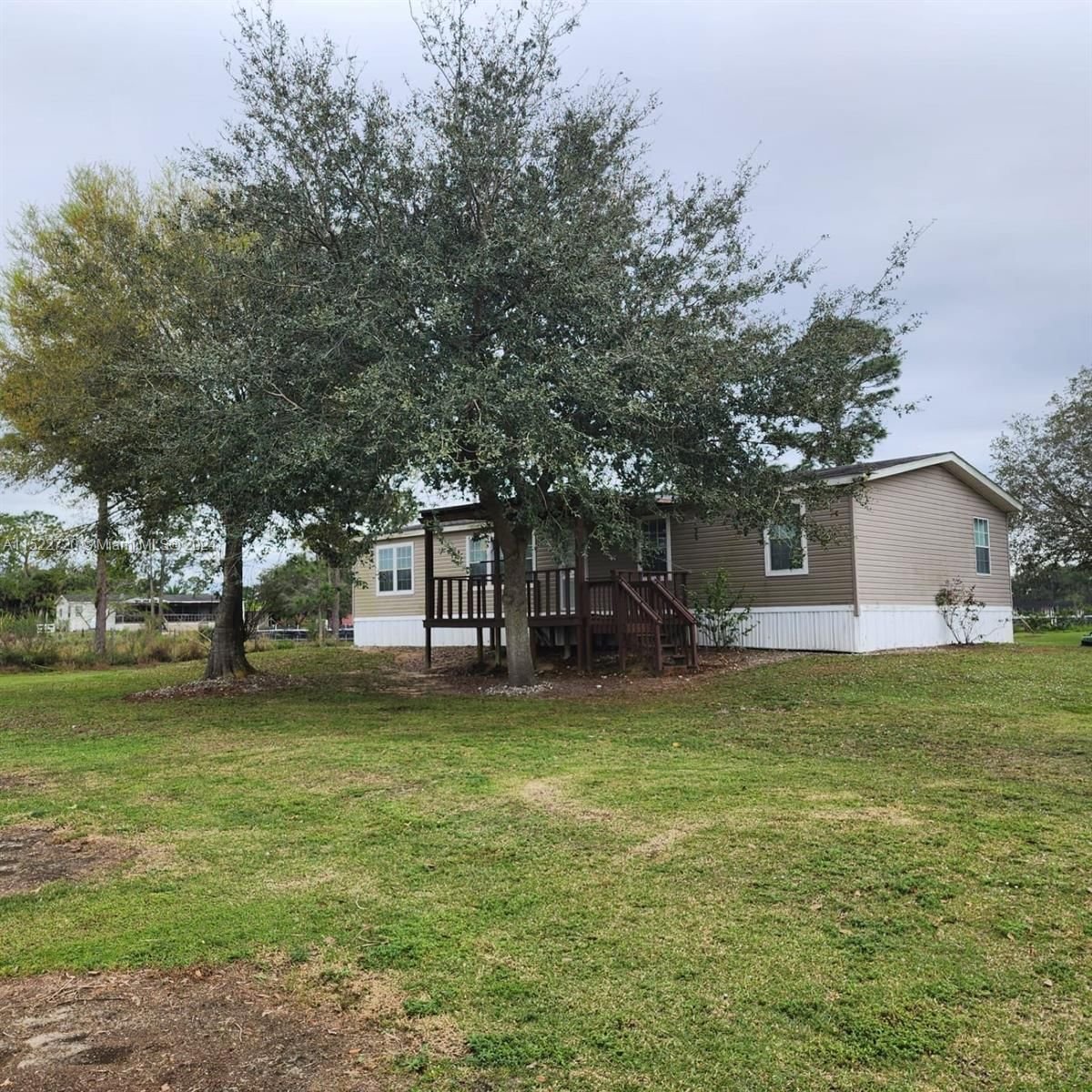 Real estate property located at 14785 Center Ave, Other Florida County, EVERHIGH-LADECA AREA, Other City - In The State Of Florida, FL