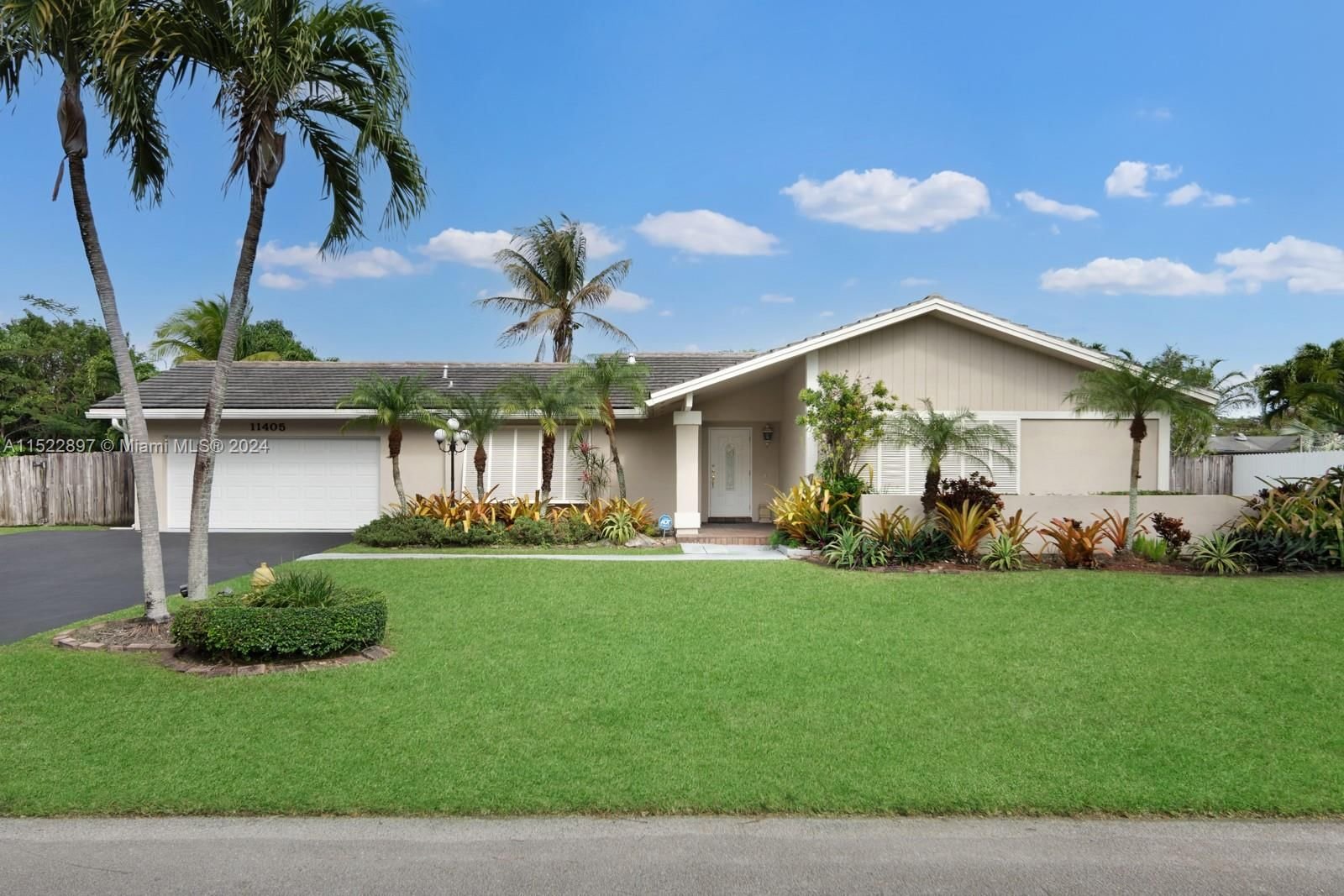 Real estate property located at 11405 123rd Ter, Miami-Dade County, PINE SHORE SEC FIVE, Miami, FL