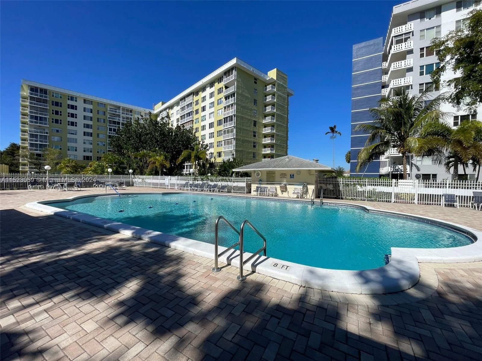 Real estate property located at 4350 Hillcrest Dr #1014, Broward County, HILLCREST EAST NO 22 COND, Hollywood, FL