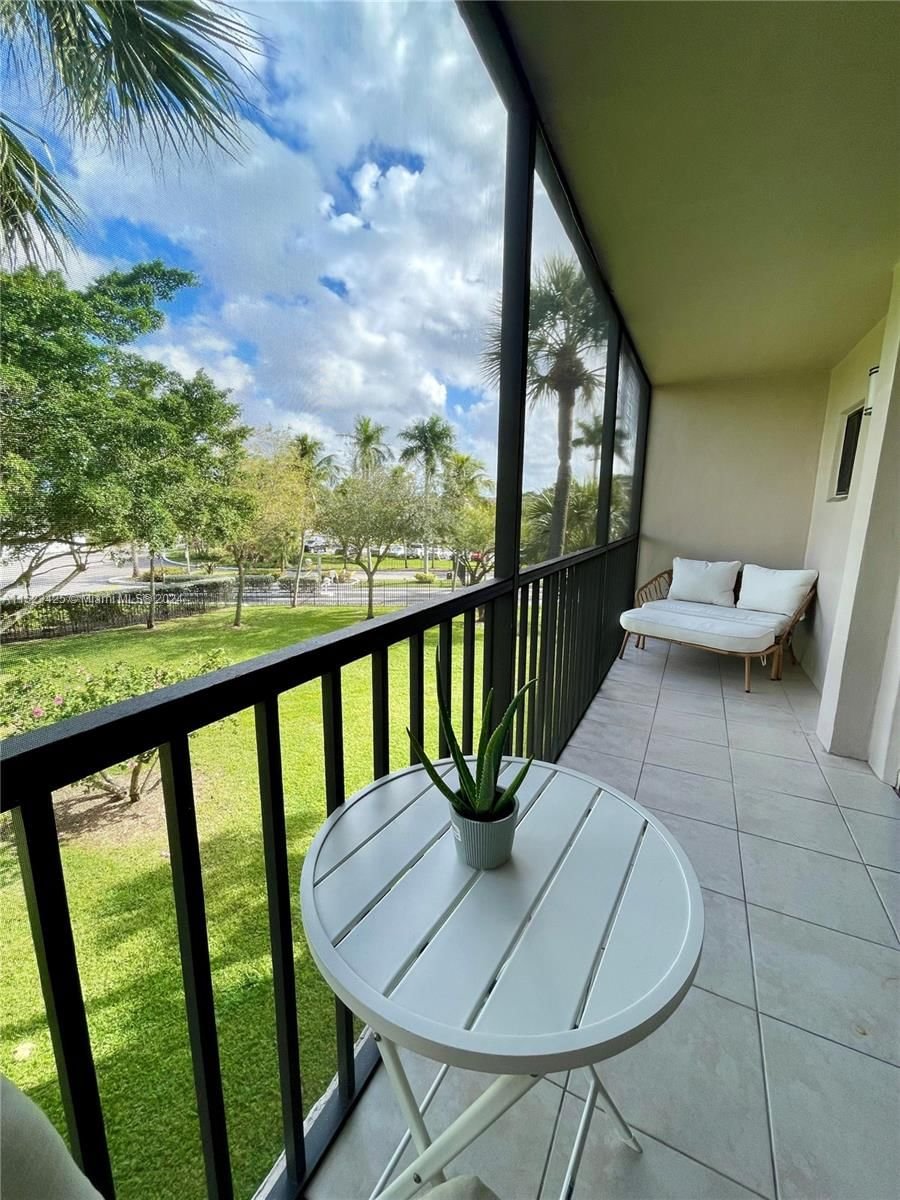 Real estate property located at 8500 133rd Ave Rd #312, Miami-Dade County, HORIZONS WEST CONDO #3, Miami, FL