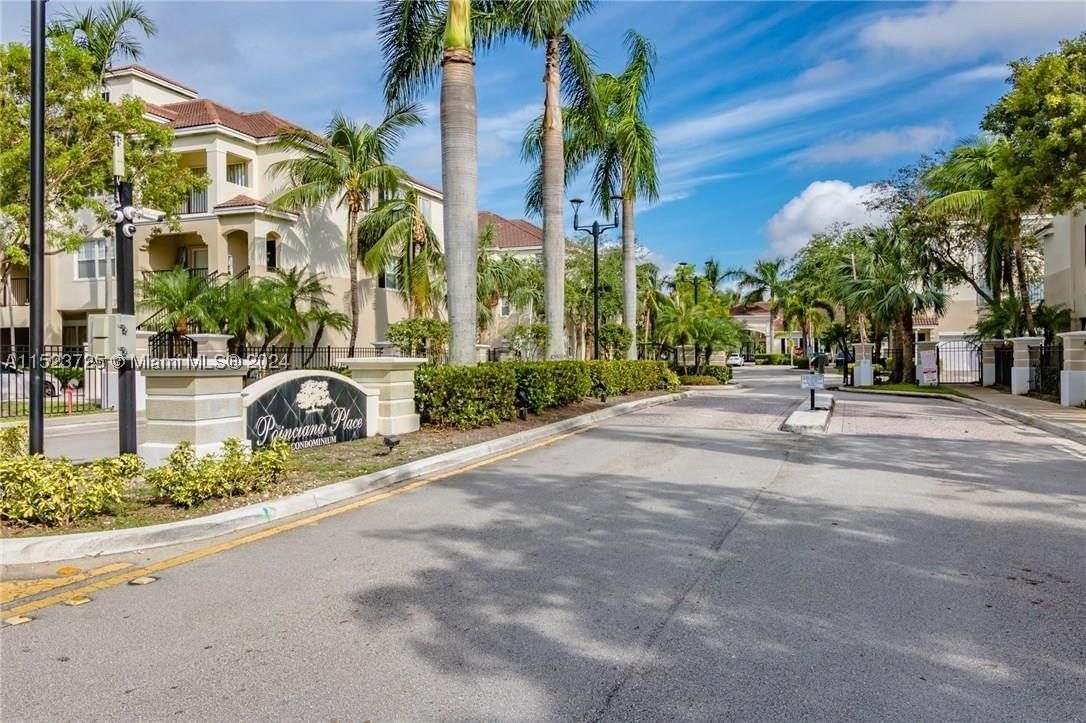 Real estate property located at 5860 Sample Rd #104, Broward, El-ad Poinciana Condo, Coral Springs, FL