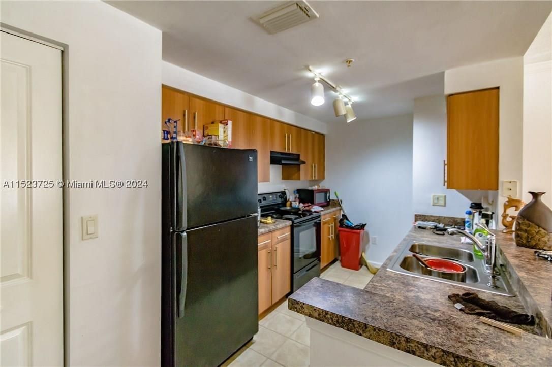 Real estate property located at 5860 Sample Rd #104, Broward, El-ad Poinciana Condo, Coral Springs, FL