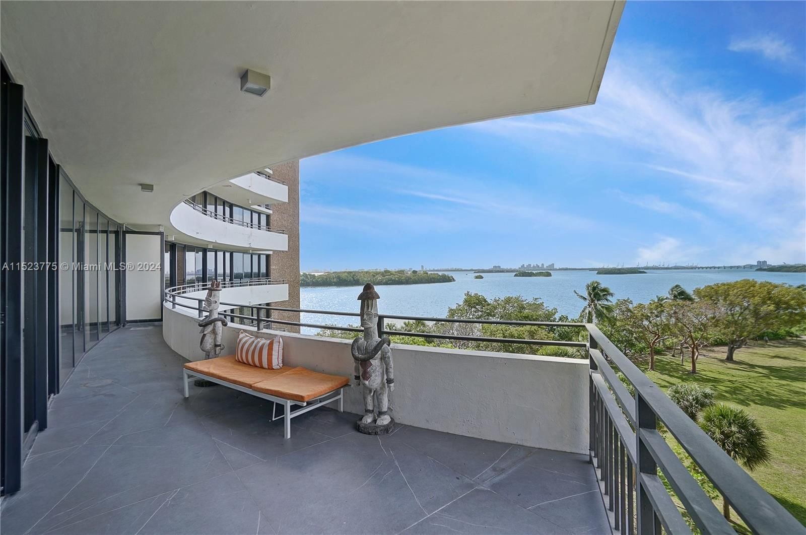 Real estate property located at 720 69th St #5W, Miami-Dade County, PALM BAY TOWERS CONDO, Miami, FL