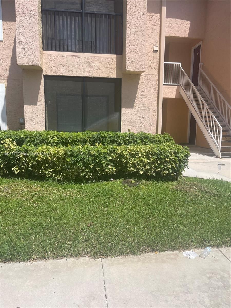 Real estate property located at 10441 156th Ct #412, Miami-Dade, BISCAYNE BEACH CLUB CONDO, Miami, FL