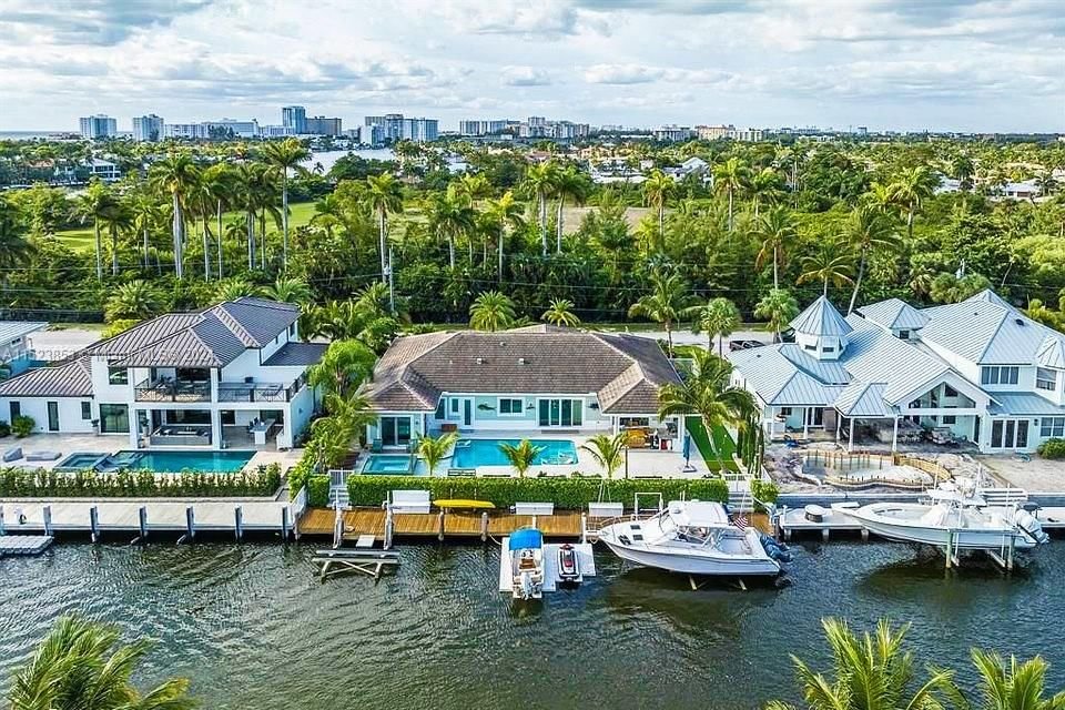 Real estate property located at 2333 24th St, Broward County, HILLSBORO ISLES, Lighthouse Point, FL