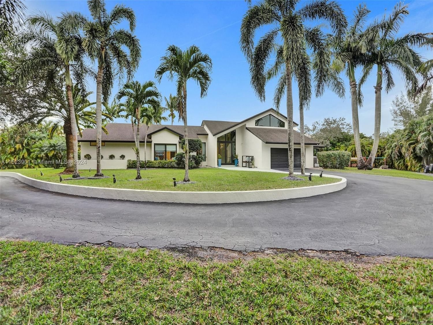 Real estate property located at 20221 48th Pl, Broward County, TRAILS OF EL RANCHO ACRES, Southwest Ranches, FL