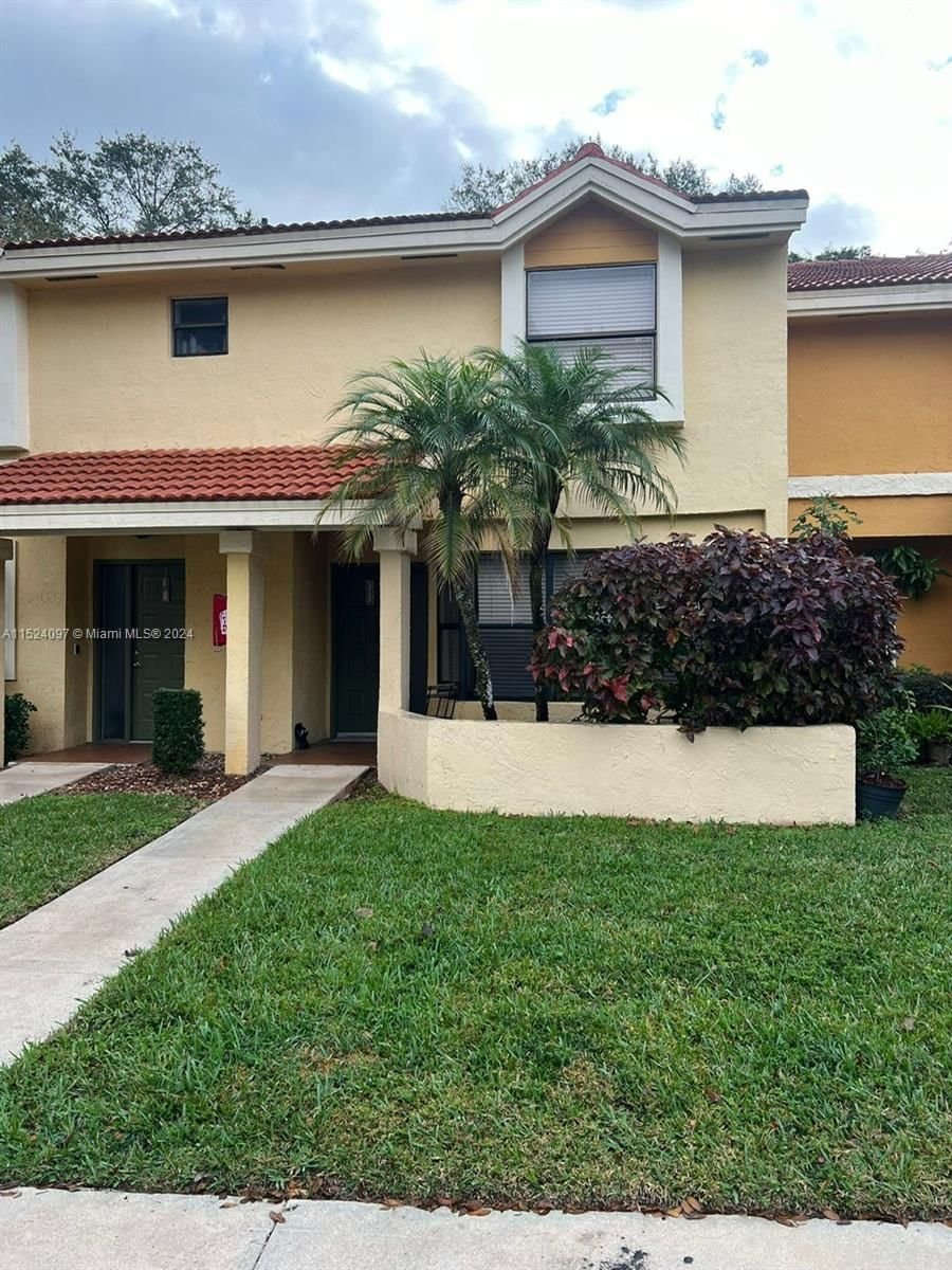 Real estate property located at 3726 Coral Tree Cir #3726, Broward County, Olivine at the Township, Coconut Creek, FL