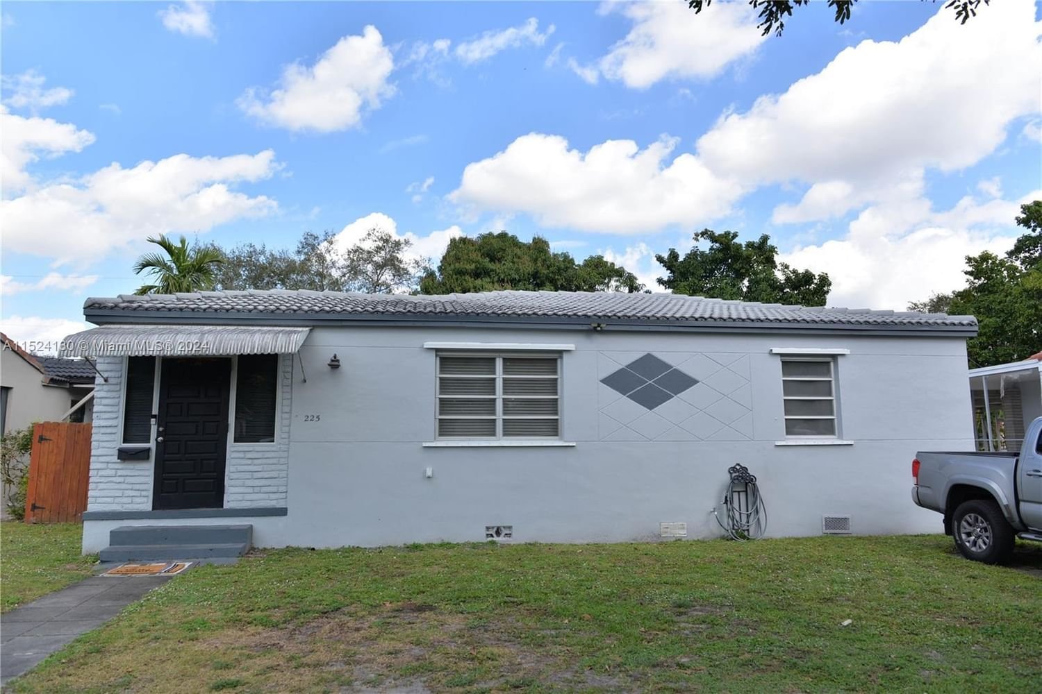 Real estate property located at 225 Lafayette Dr, Miami-Dade County, REV PL OF COUNTRY CLUB ES, Miami Springs, FL