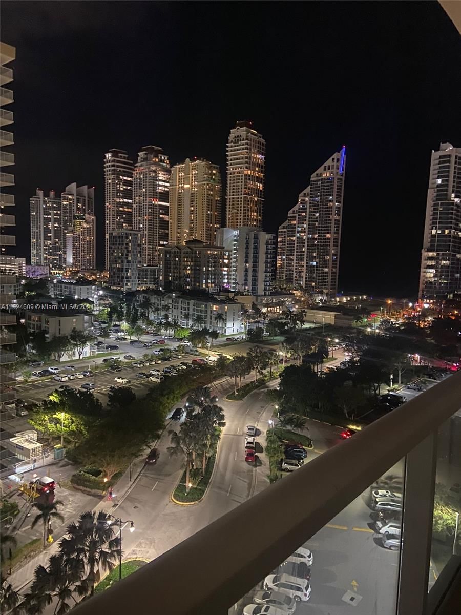 Real estate property located at 230 174th St #1510, Miami-Dade County, WINSTON TOWER 300 CONDO, Sunny Isles Beach, FL