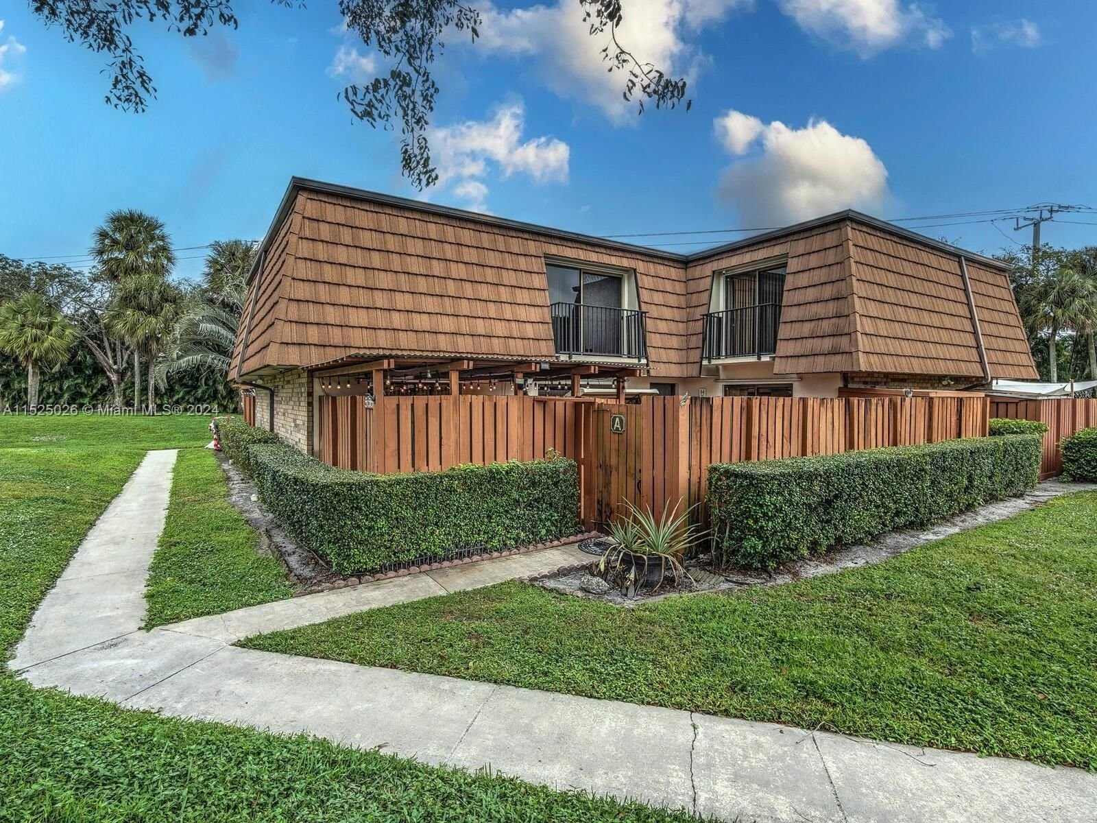 Real estate property located at 9158A 23rd St, Broward County, PINE ISLAND RIDGE SECTION, Davie, FL