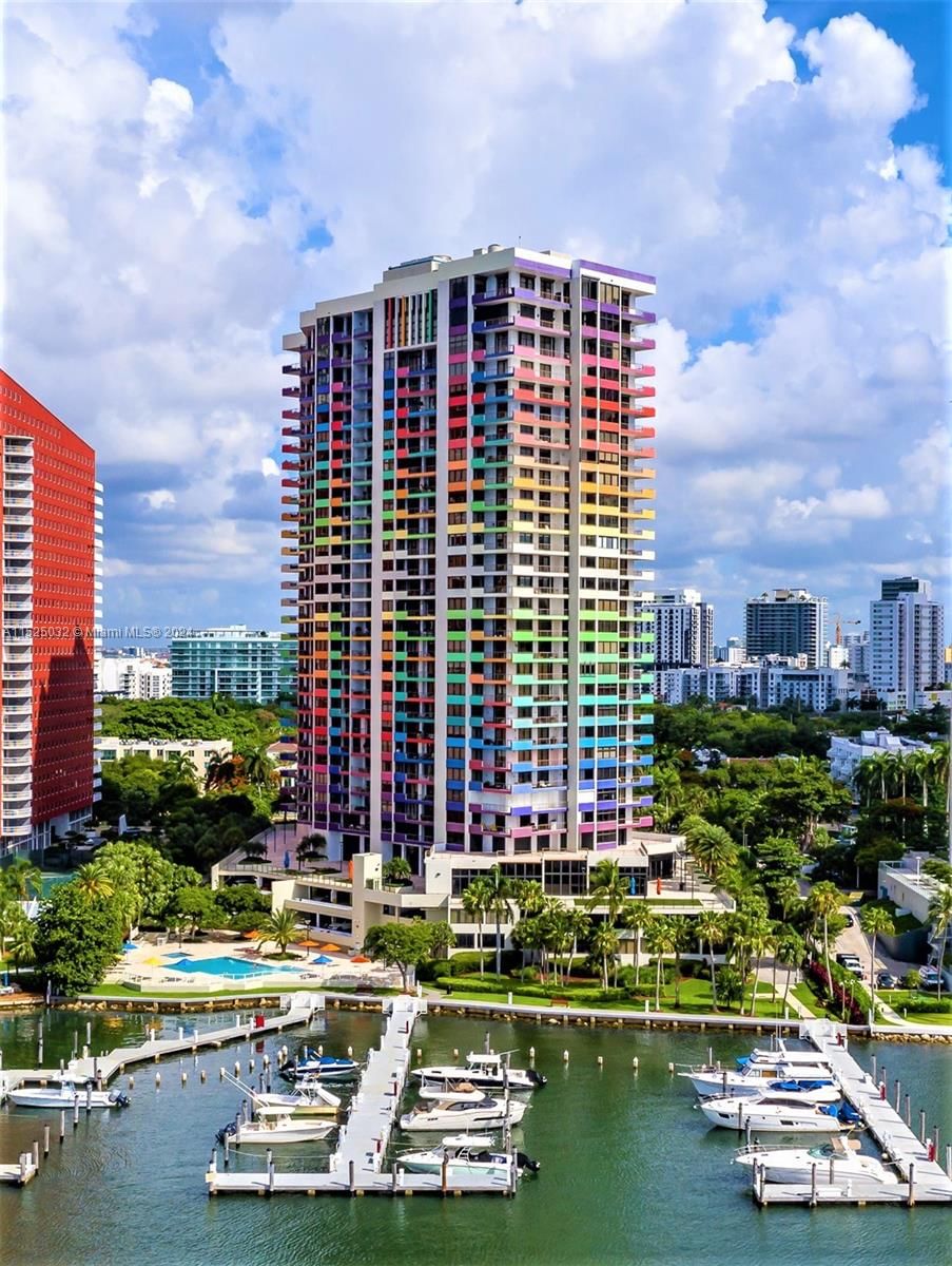 Real estate property located at 1581 Brickell Ave #1604, Miami-Dade County, VILLA REGINA CONDO, Miami, FL