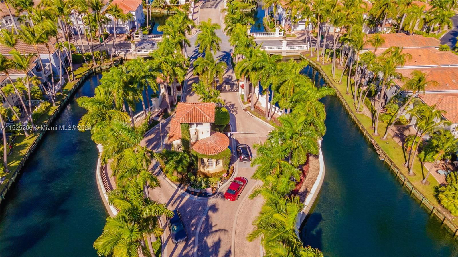 Real estate property located at 20715 30th PL, Miami-Dade, AVENTURA LAKES PHASE 1, Aventura, FL