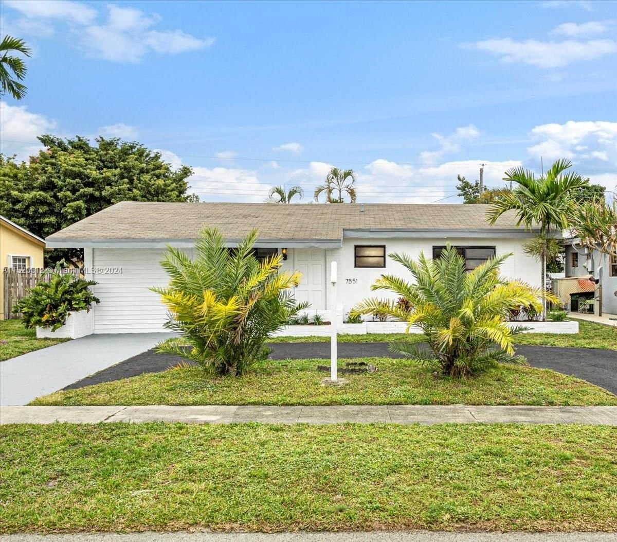 Real estate property located at 7551 Polk St, Broward County, BOULEVARD HEIGHTS SEC 1, Hollywood, FL
