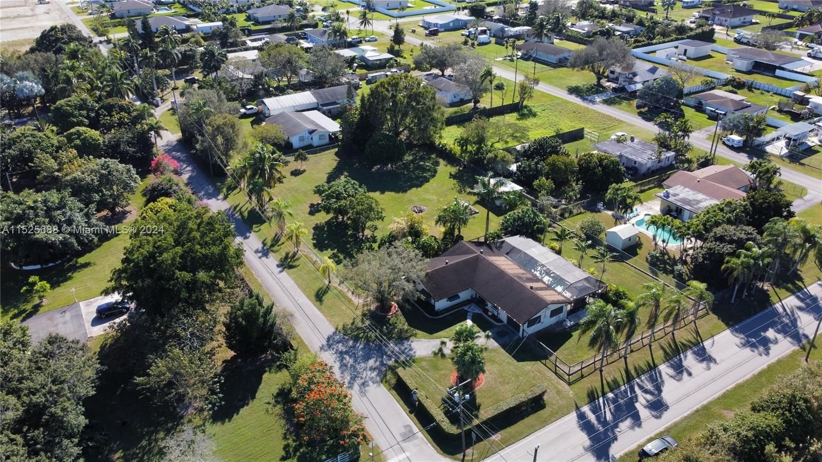 Real estate property located at 30400 193rd Ave, Miami-Dade County, ORANGE GROVE MANORS, Homestead, FL