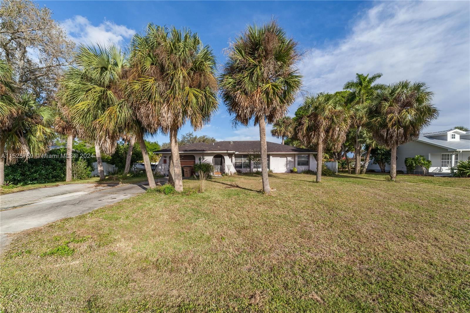 Real estate property located at 304 NORTH AVE, Lee County, Lehigh Acres, Lehigh Acres, FL