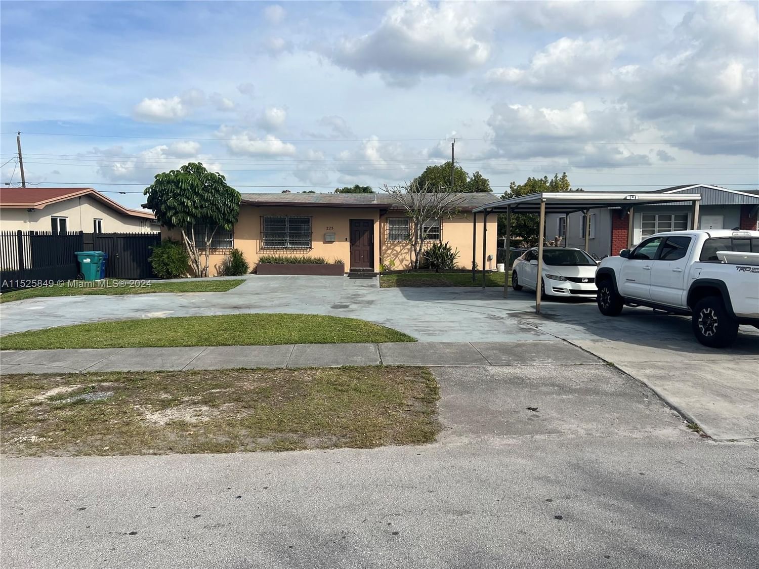 Real estate property located at 225 104th Ct, Miami-Dade County, RAINEYS SUB, Sweetwater, FL