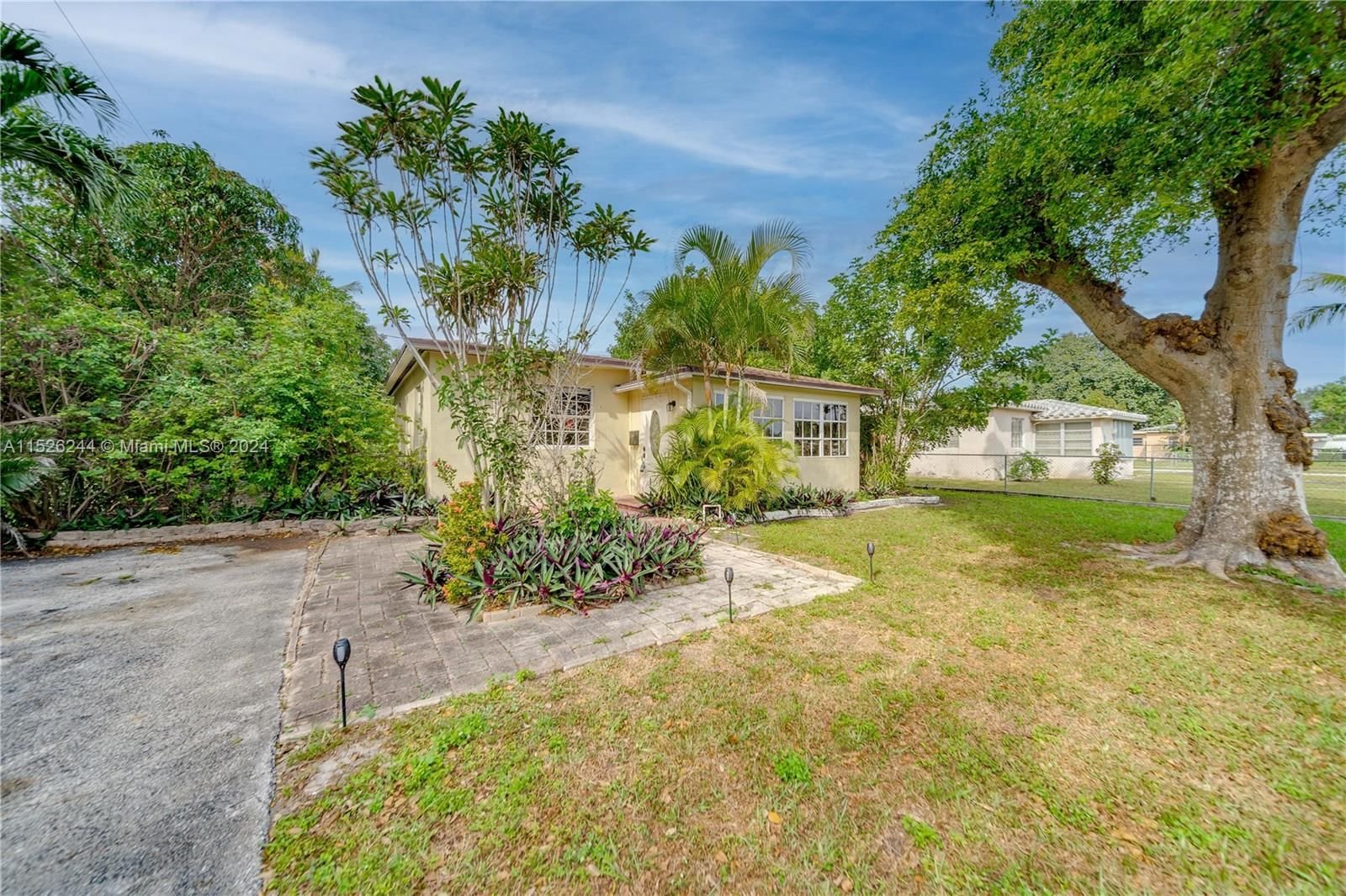 Real estate property located at 1010 24th Ter, Broward County, WASHINGTON HEIGHTS, Hollywood, FL